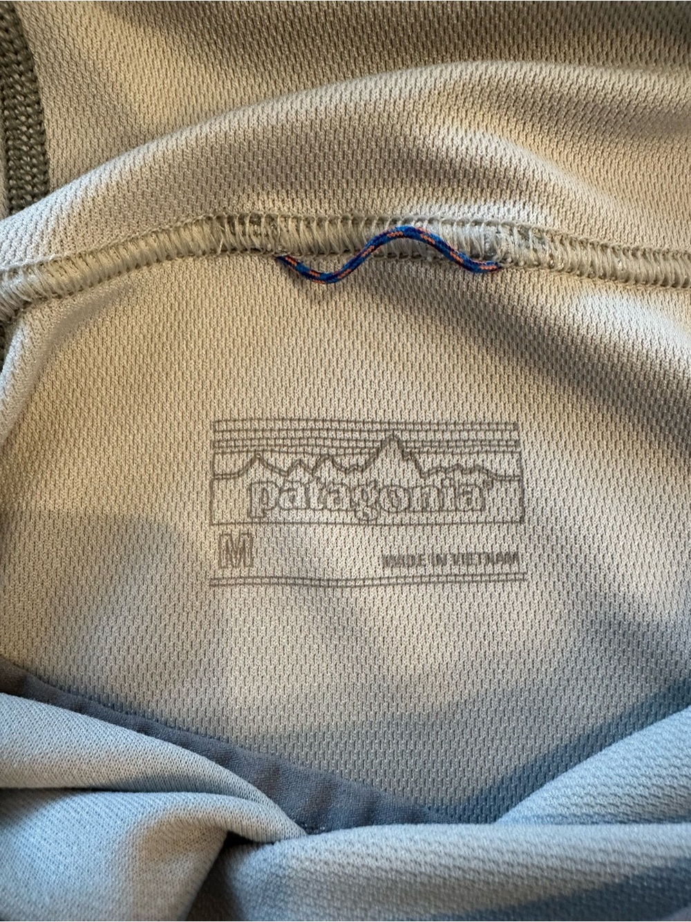 Patagonia Sun Pullover hoodie - Picture 4 of 7